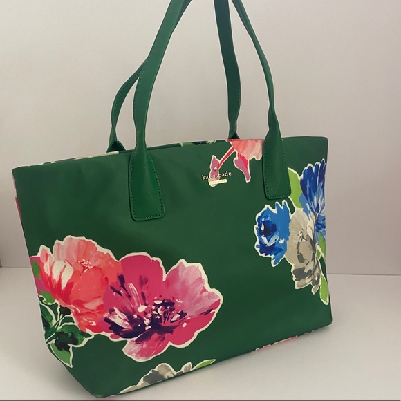 kate spade Handbags - Kate Spade Flower Green  Handbag